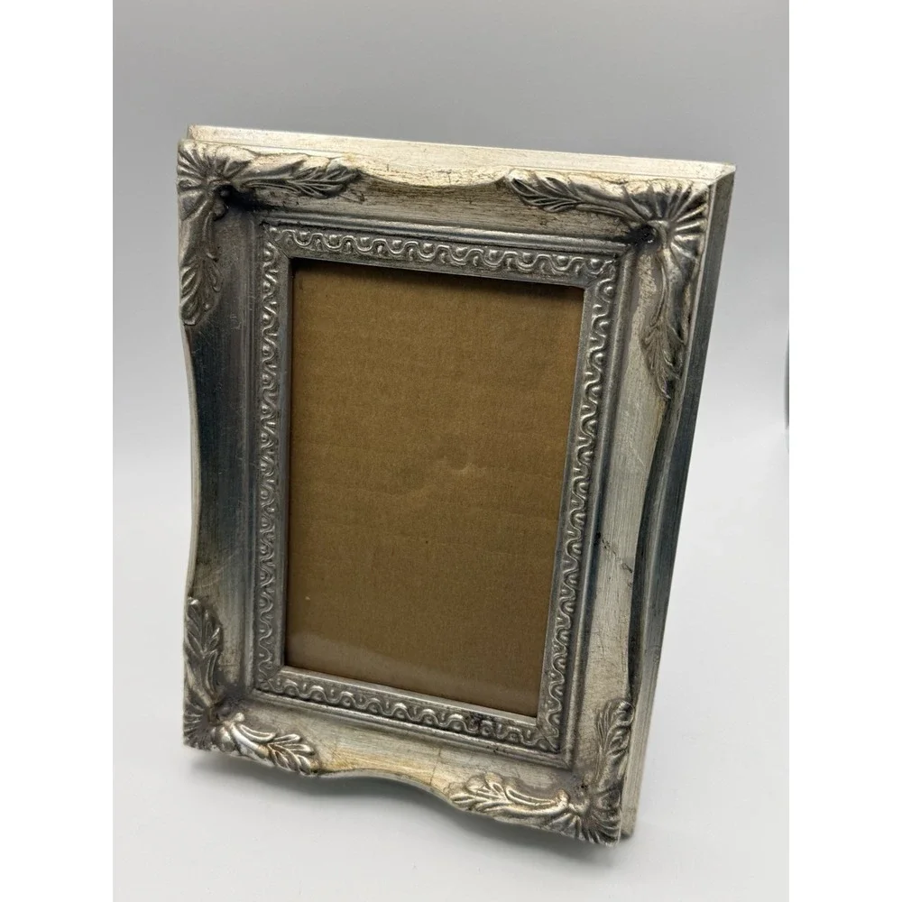 Melannco Ornate‎ Champagne Silver Picture Frame Tabletop 8.5